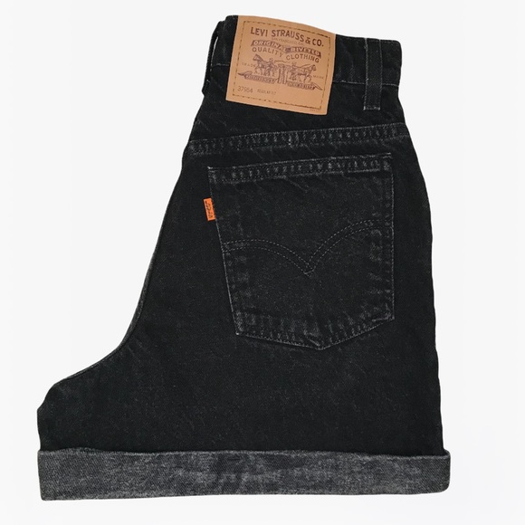 Levi’s 954 High-Rise Roll-Up Vintage Jean Shorts - 2/4 - Picture 11 of 17